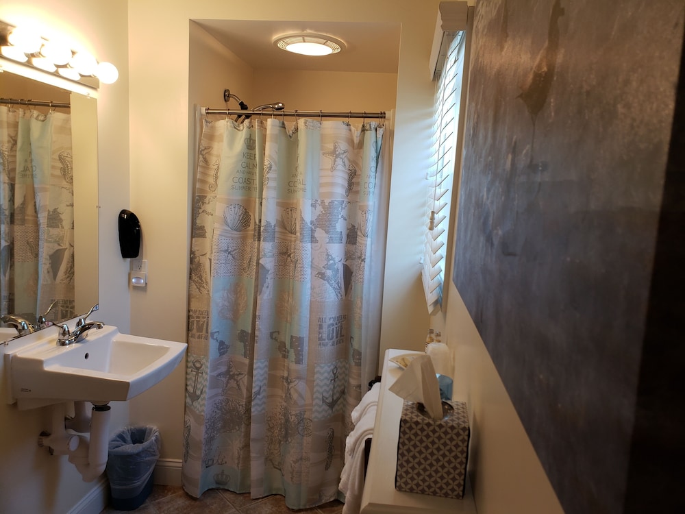 Elmere House Bed and Breakfast 42/50