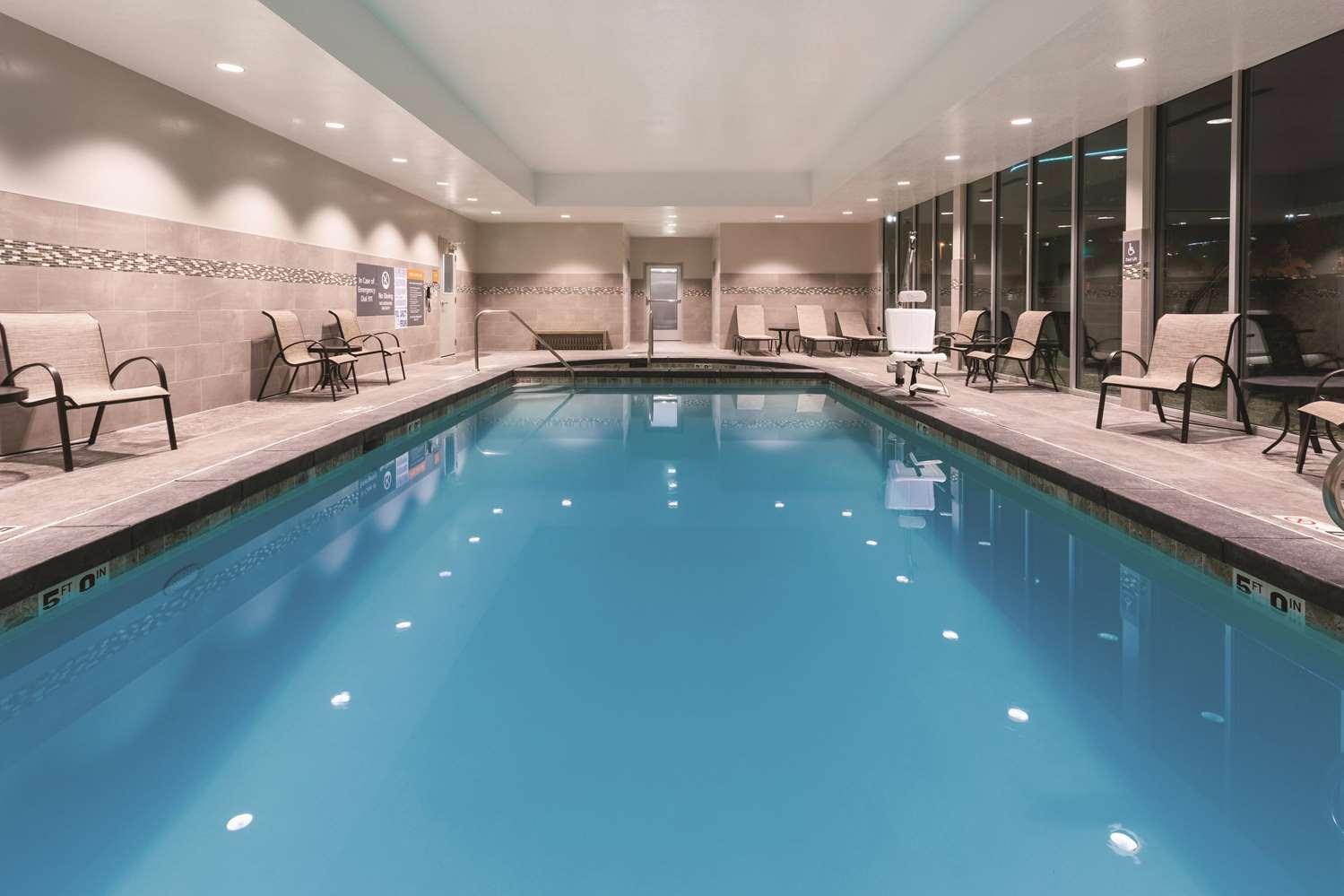 La Quinta Inn and Suites by Wyndham South Jordan 29/42