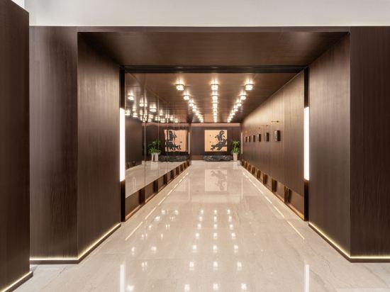 Donghu Grand Hotel 12/49