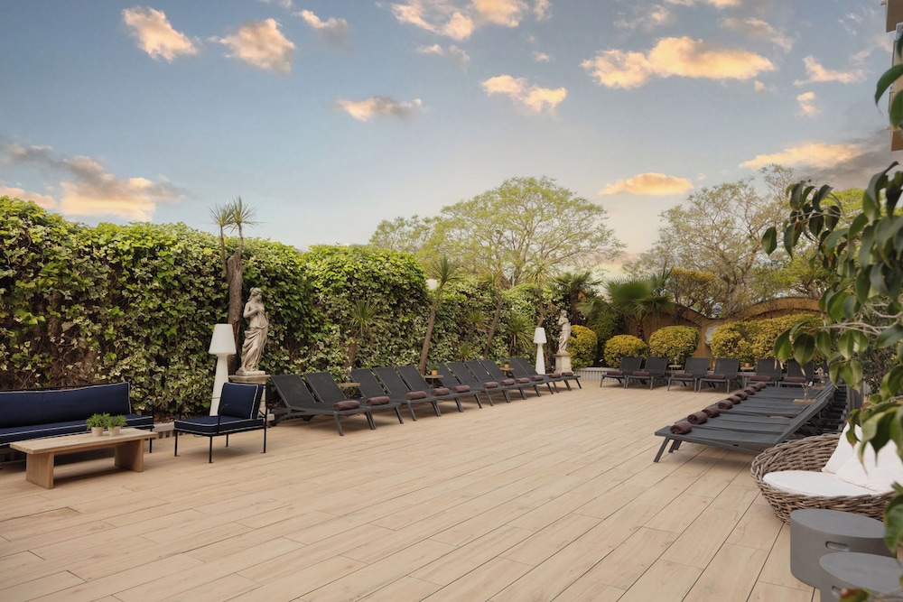 Augusta Club Hotel And Spa - Adults Only 40/44