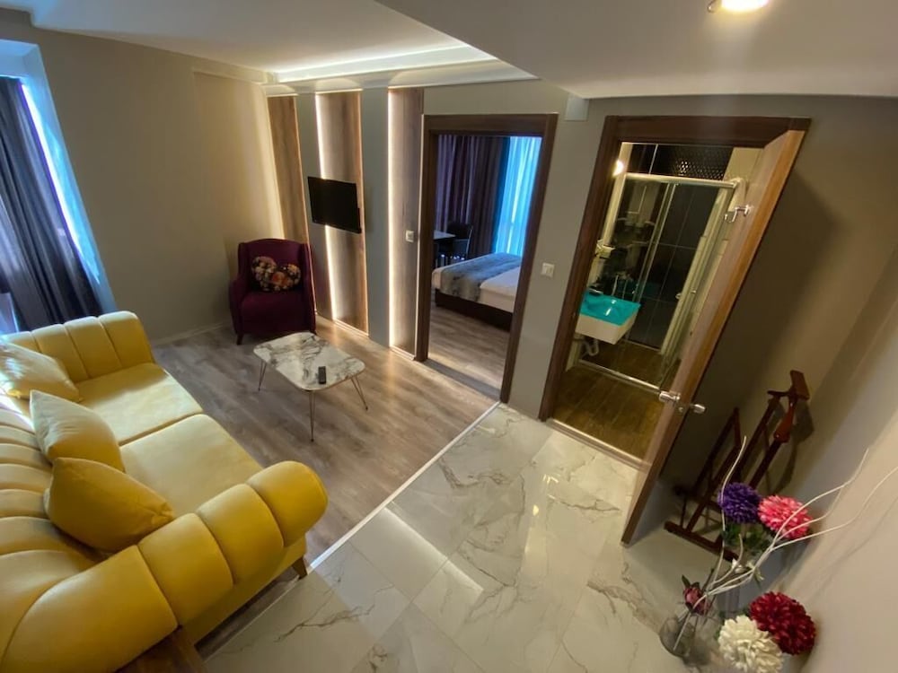 Yucel Hotel 15/50