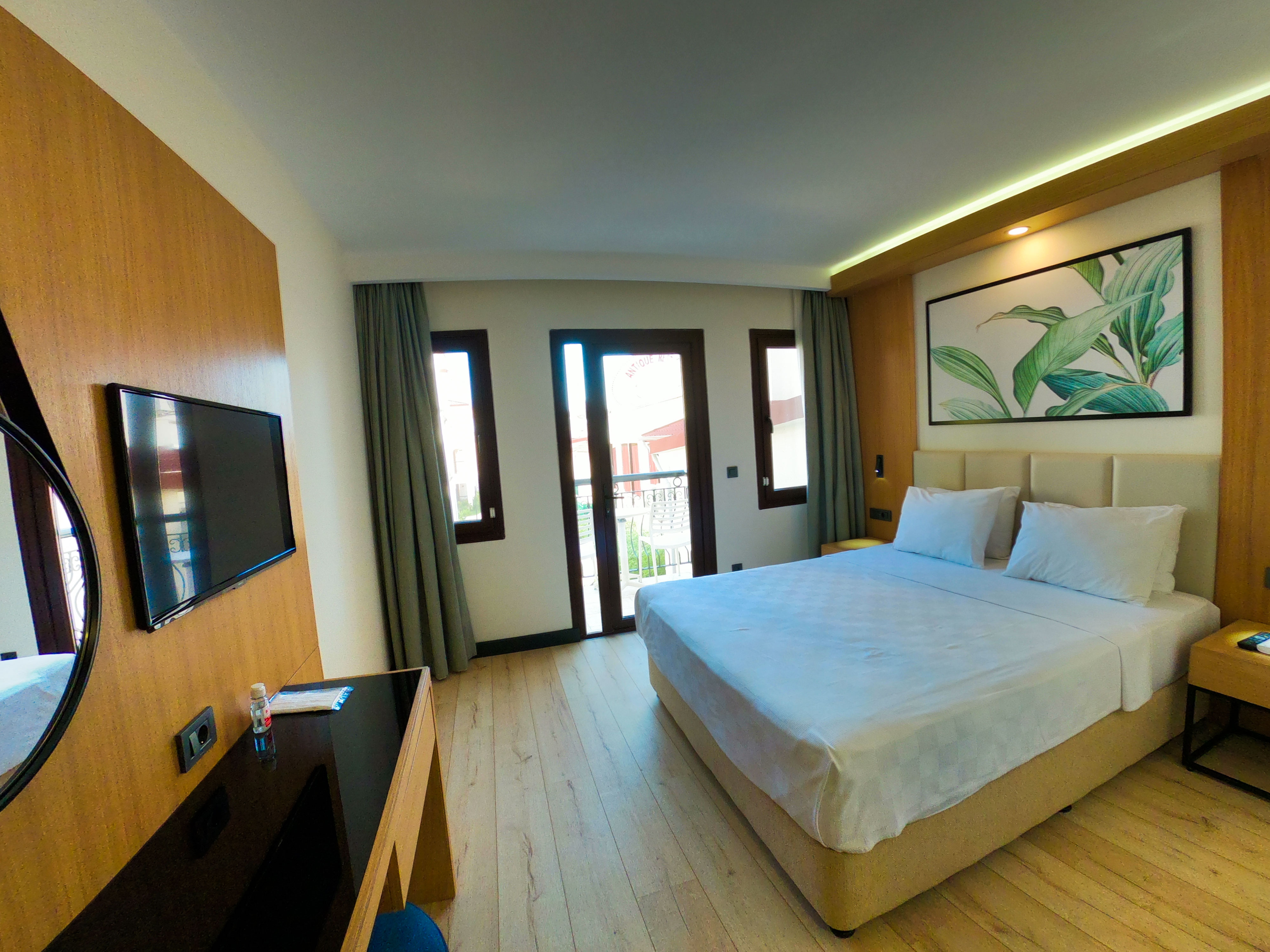 SUPERIOR DOUBLE ROOM