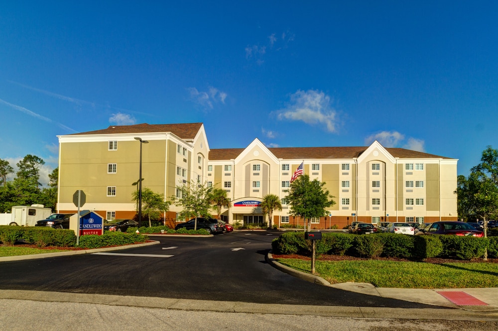 Candlewood Suites Ft Myers I 75 7/40