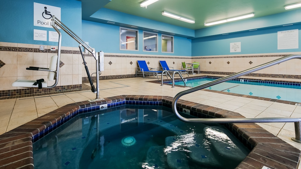 swimming pool spa