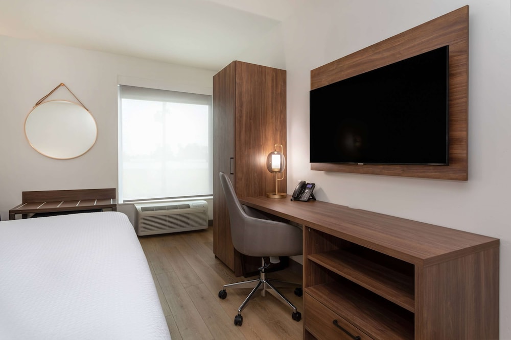 La Quinta Inn & Suites By Wyndham Galt Lodi North 50/56