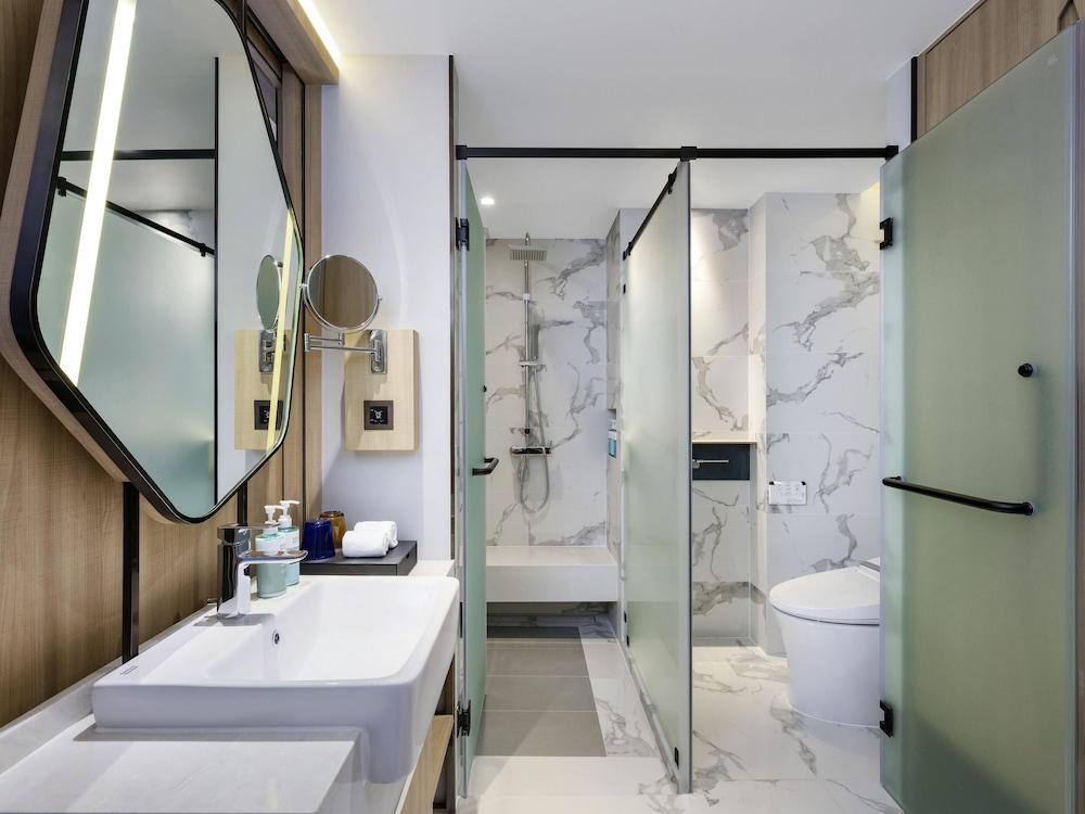 غرفة سوبيريور بسريرين منفصلين مع أريكة، Novotel Rayong Star Convention Centre 4/4