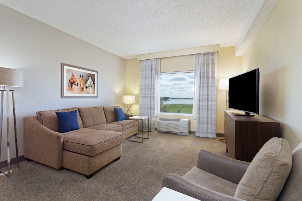 Hampton Inn and Suites Wellington 29/44