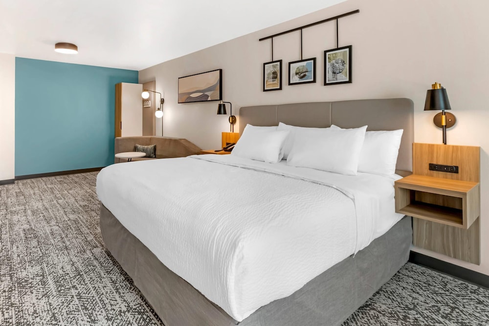 Sleep Inn & Suites Ashland City, TN 9/50