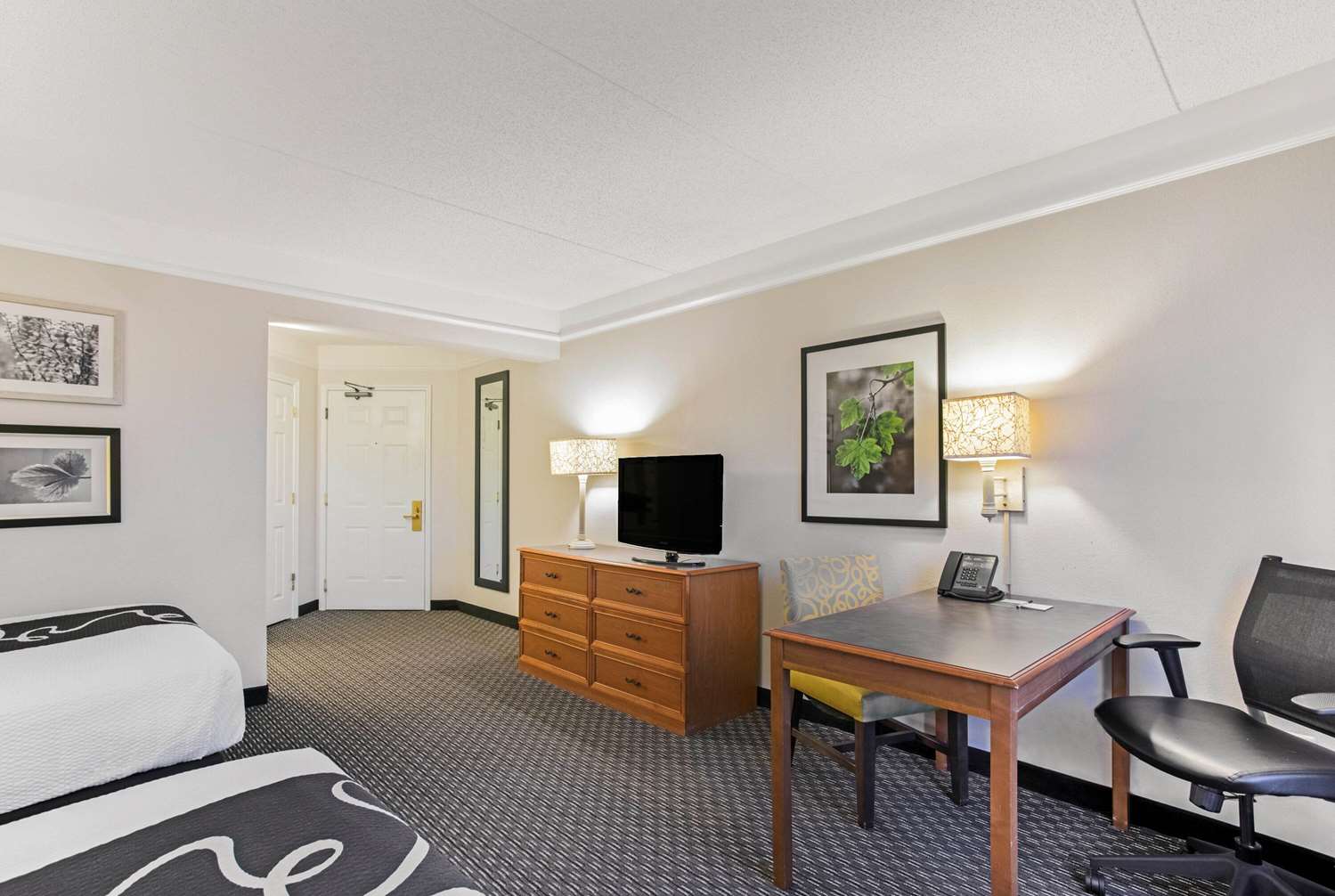La Quinta Inn & Suites by Wyndham Birmingham Homewood 32/59