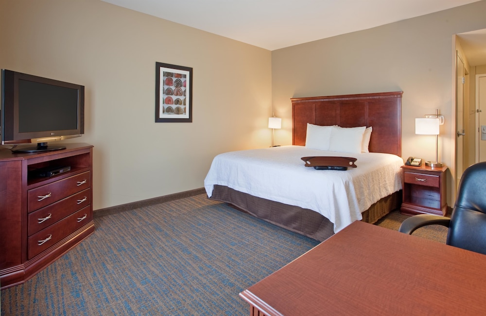 Hampton Inn & Suites Omaha Southwest-La Vista 16/49