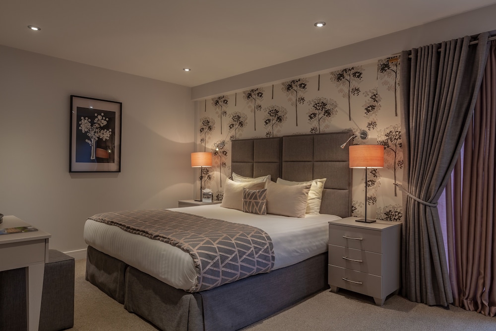 Orsett Hall Hotel 10/46