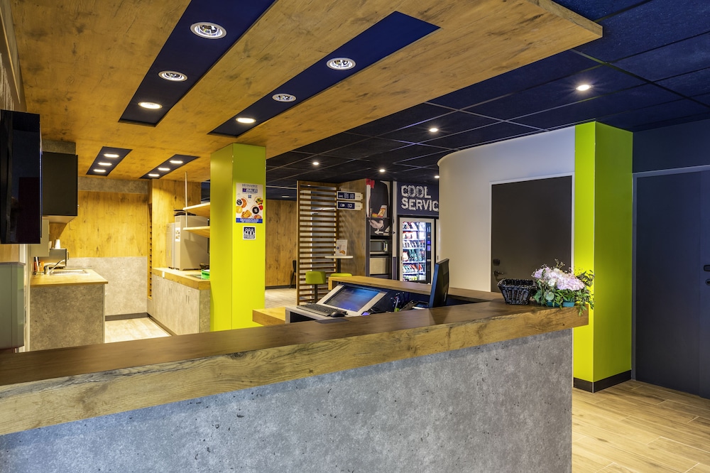 Ibis Budget Paris Clichy Mairie 8/65