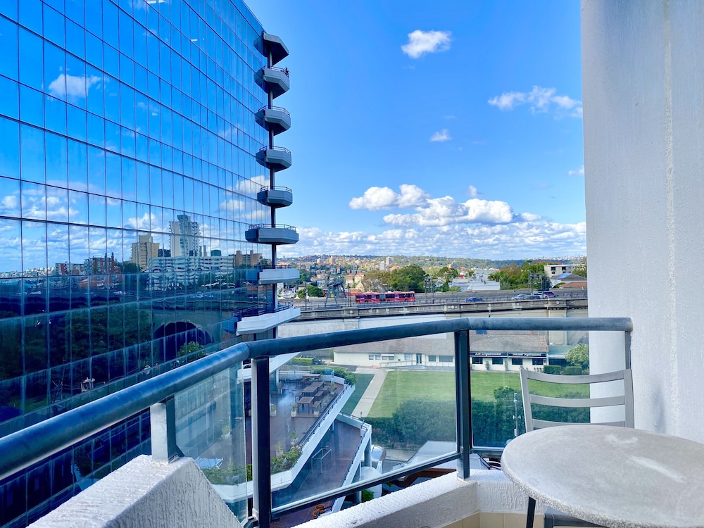 Milson Executive Apartments 40/75