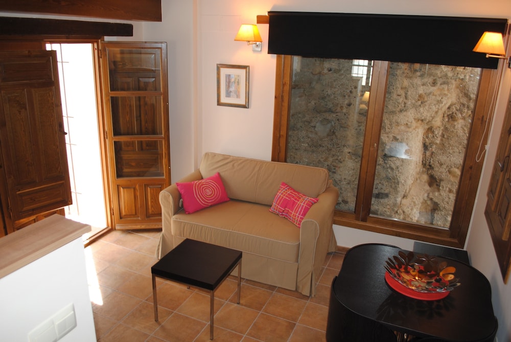 Apartamentos Alhambra 56/75