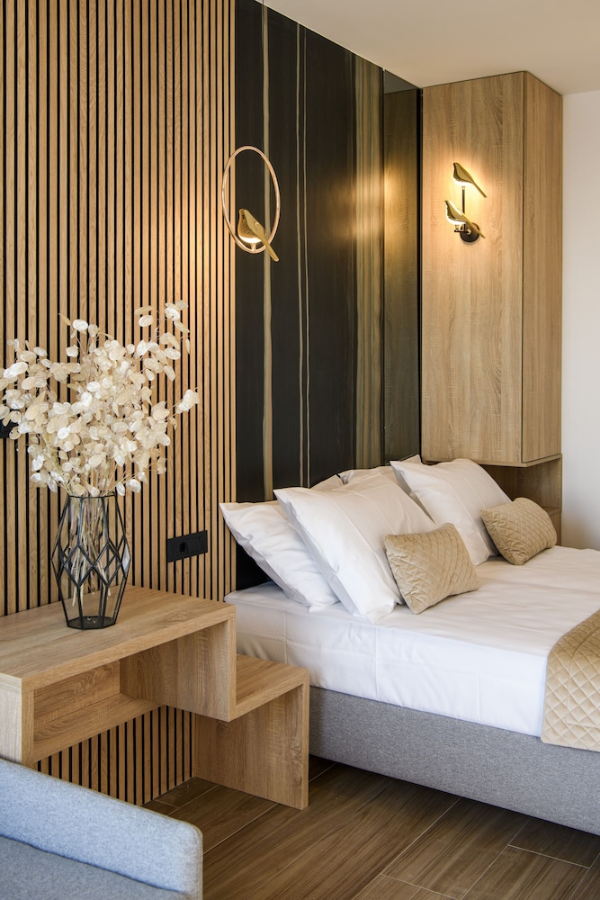 Via Mare Luxury Rooms 4/21