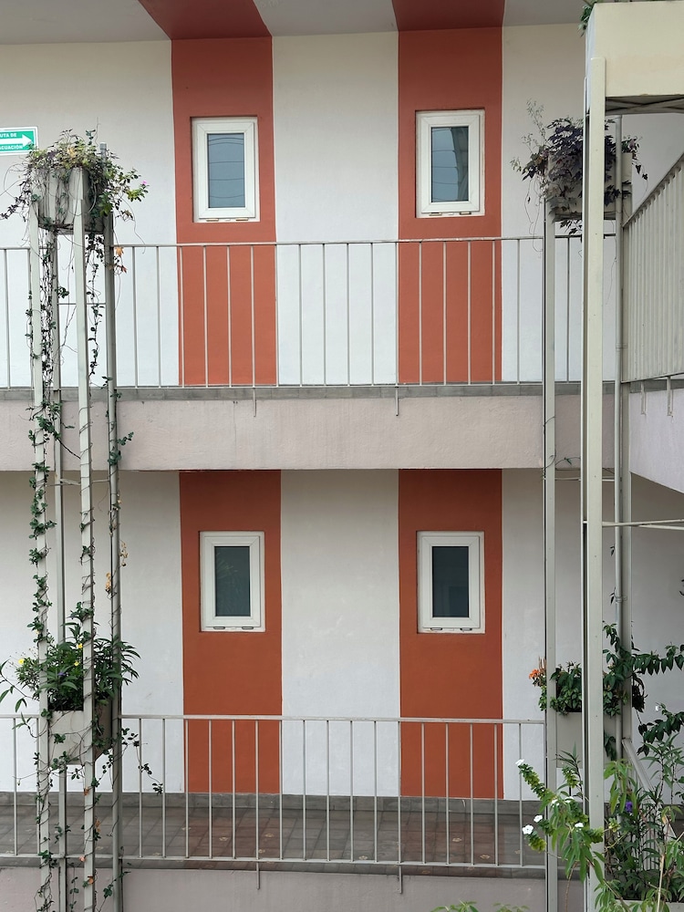 FLOR DE MAYO HOTEL AND RESTAURANT 1/47