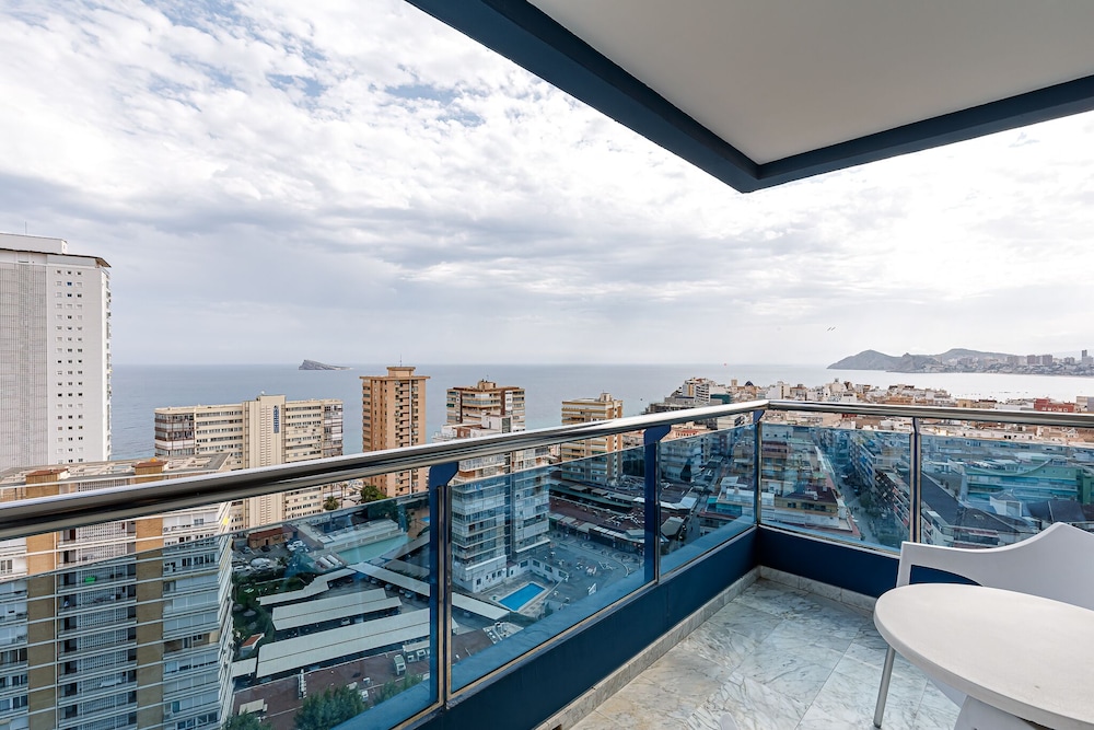Madeira Centro Hotel 8/69