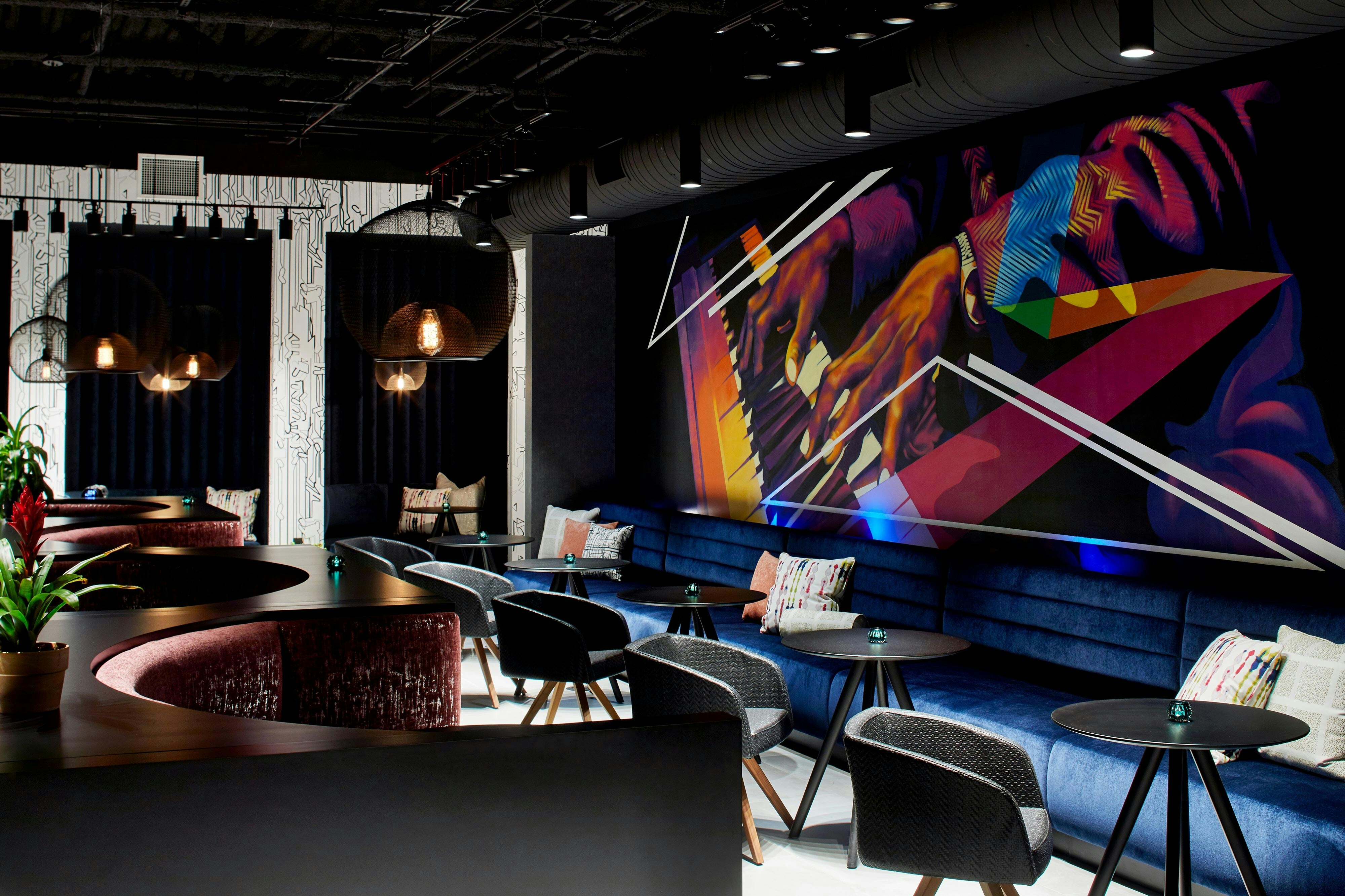 Aloft Chattanooga Hamilton Place 33/62