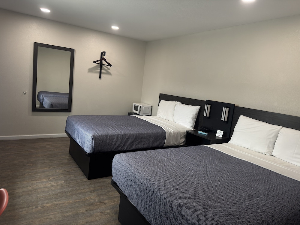 La Casita Inn 10/34