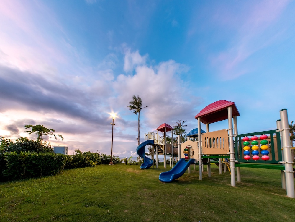 World Resort 36/50