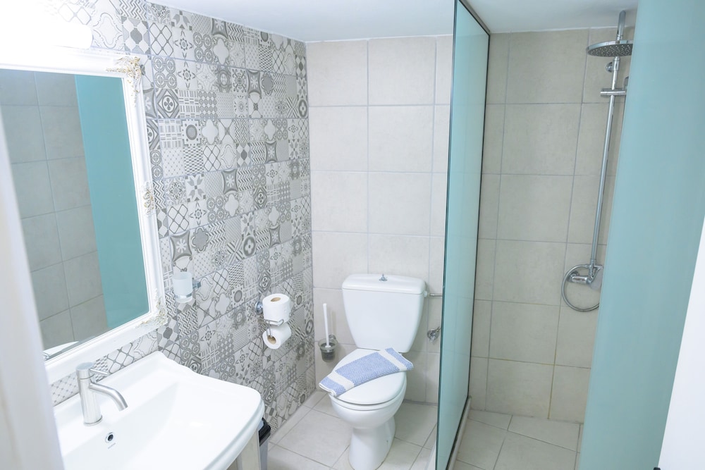 Rouda Bay Beach Hotel 50/50