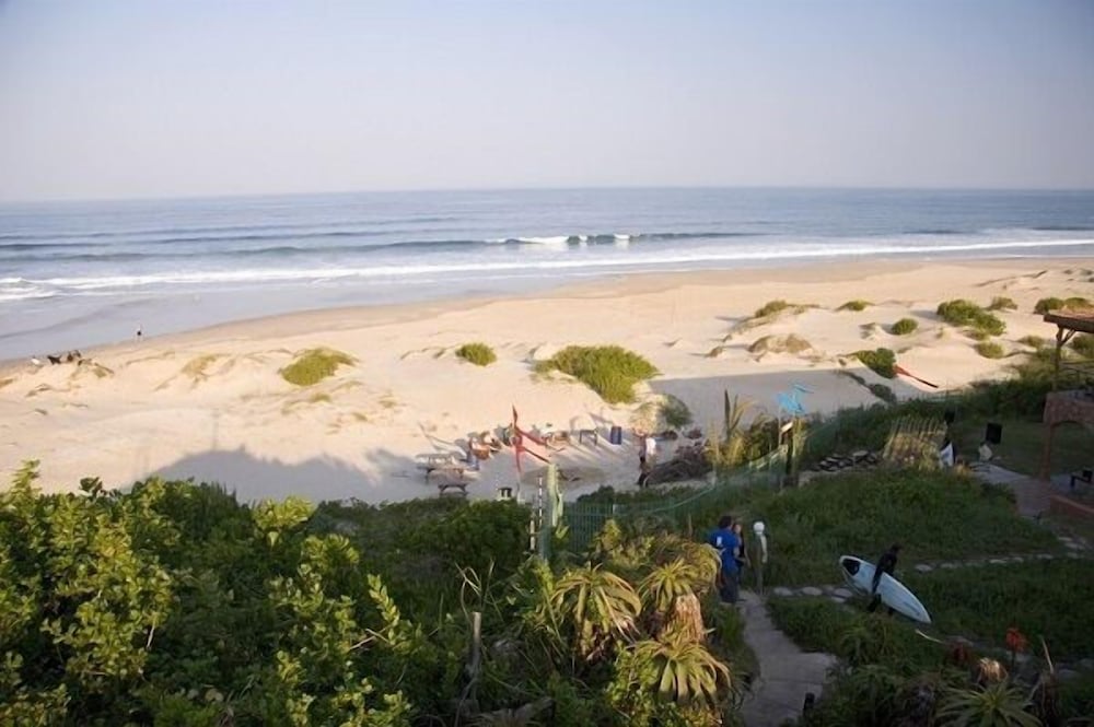 Island Vibe Jeffreys Bay Hostel 27/41