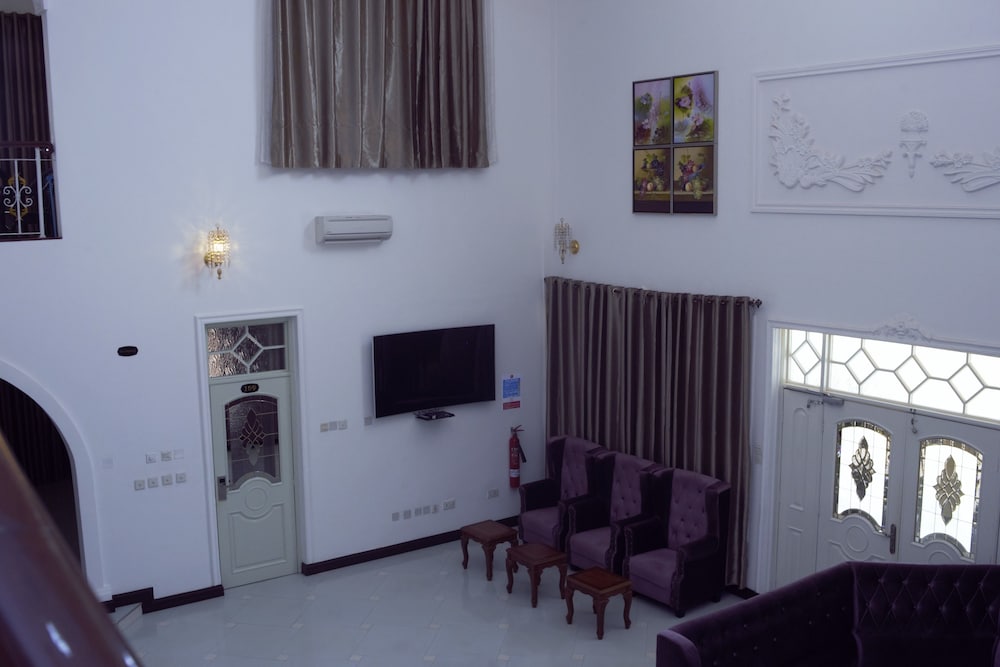 Kingsbridge Royale Hotel 36/50
