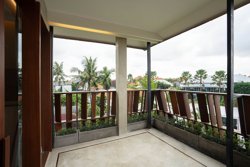 The Kemilau Hotel & Villa Canggu 8/72