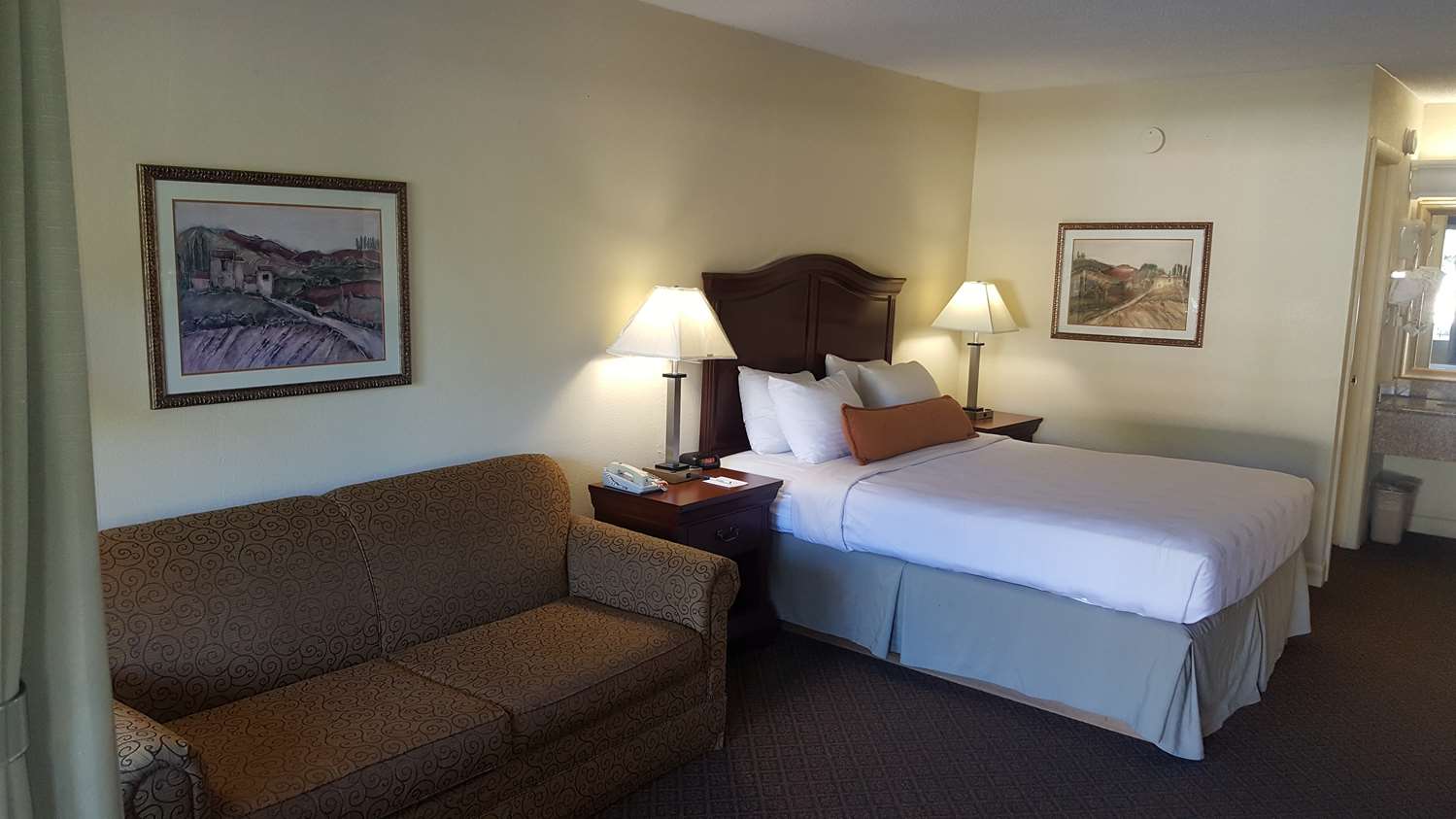 Best Western Point South 18/54