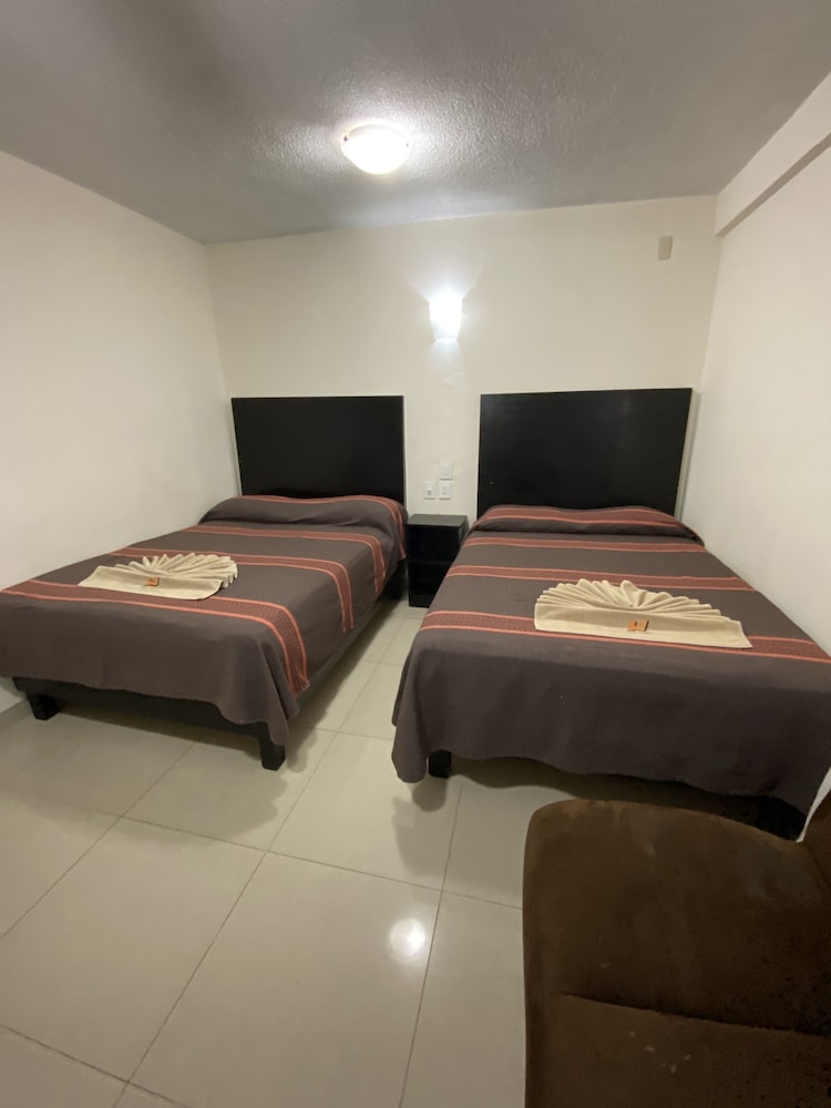 Hotel Jiménez 7/20