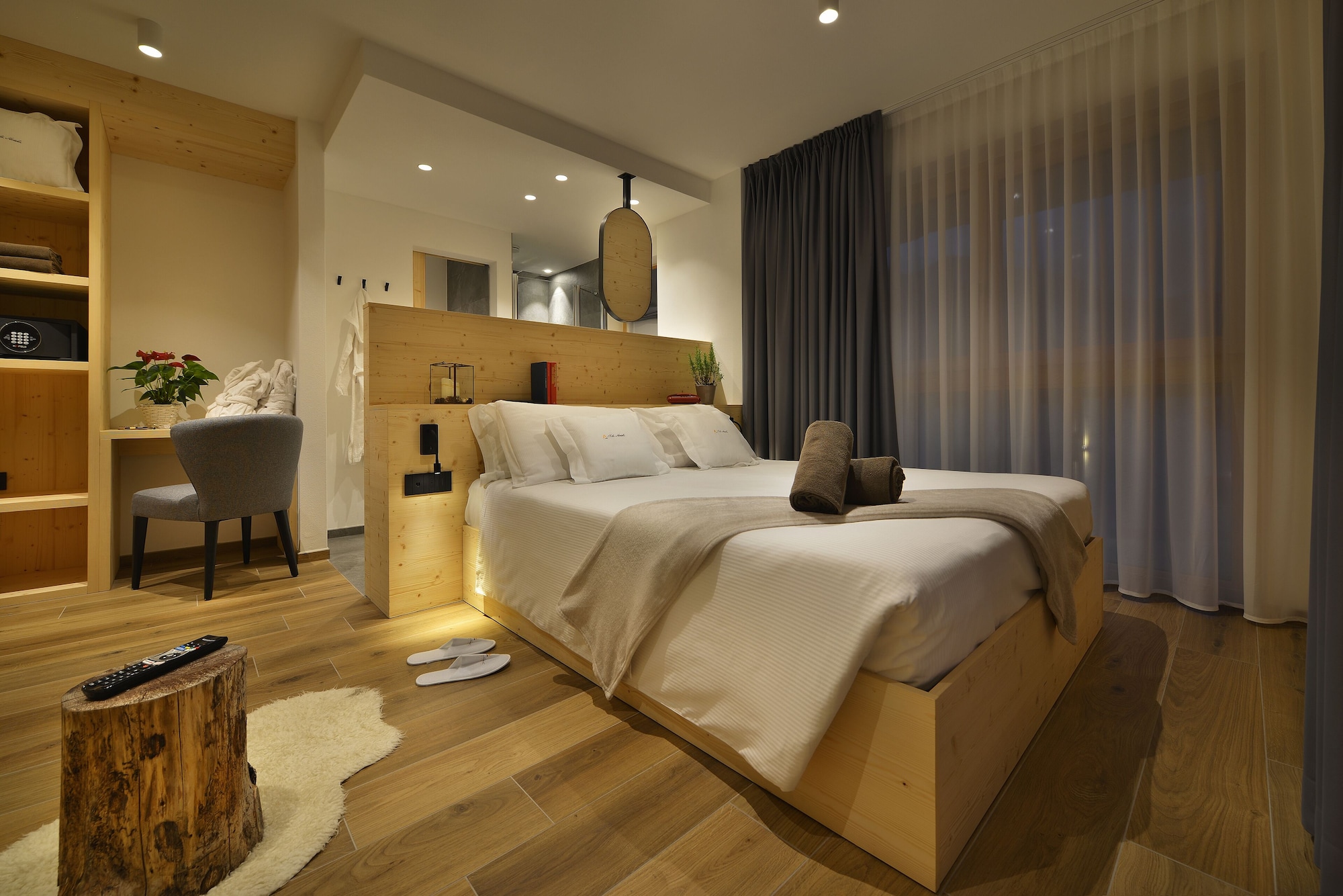 ALPINE, JUNIOR SUITE