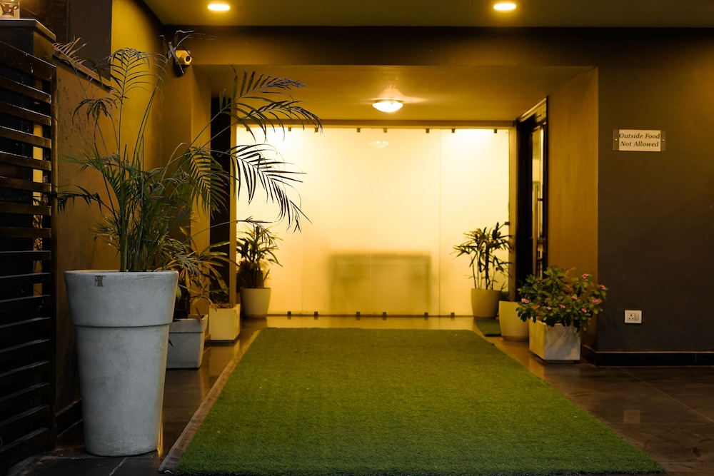 SaltStayz Golf Course Road 25/30