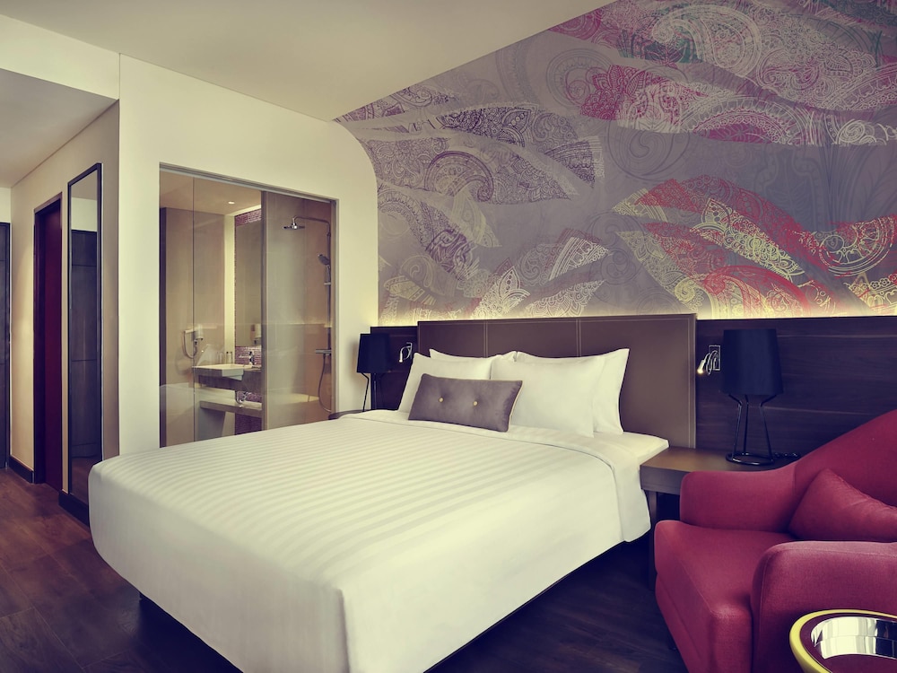 Mercure Karawang 23/66