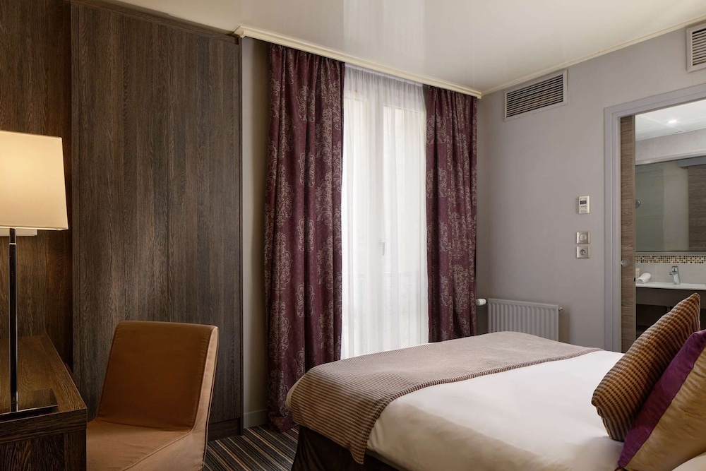 Hotel Harvey 36/68
