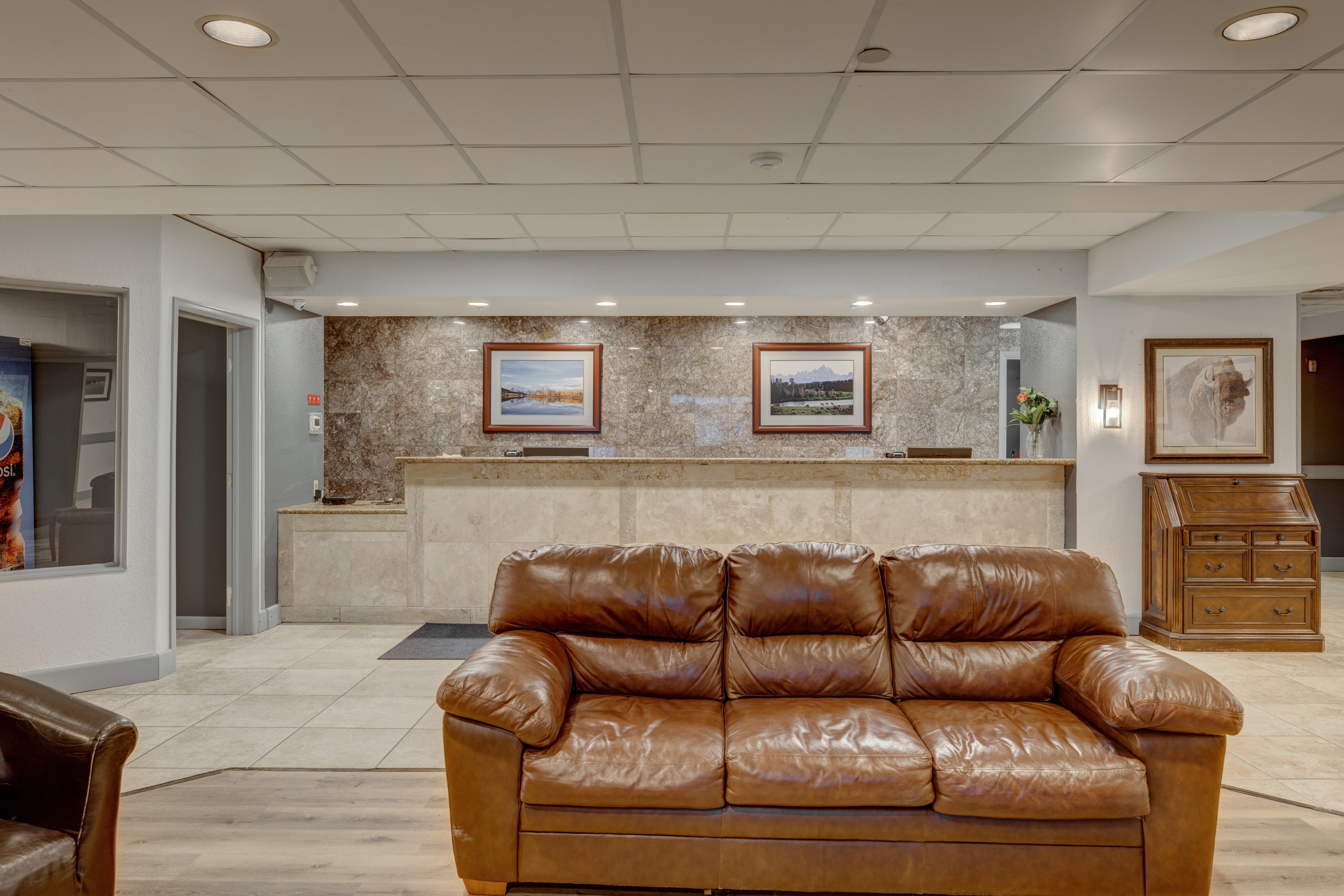 Riverside Hotel & Conference Center 46/60