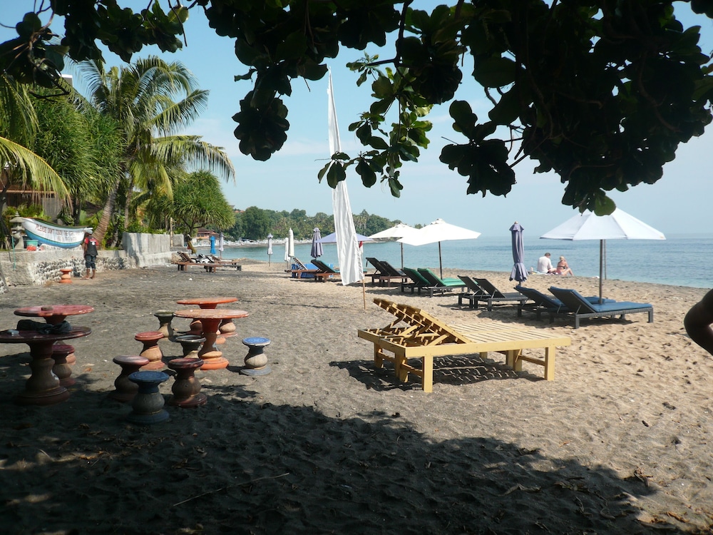 Vienna Beach Resort 60/69