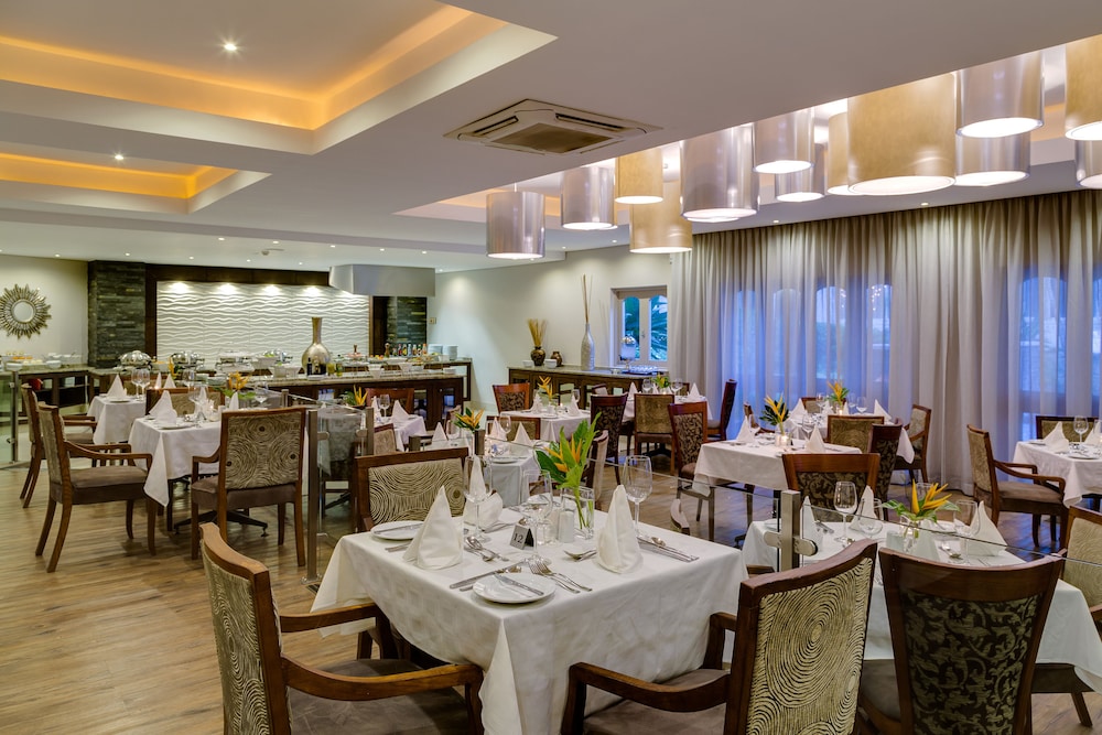 ANEW Hotel Capital Pretoria 16/25