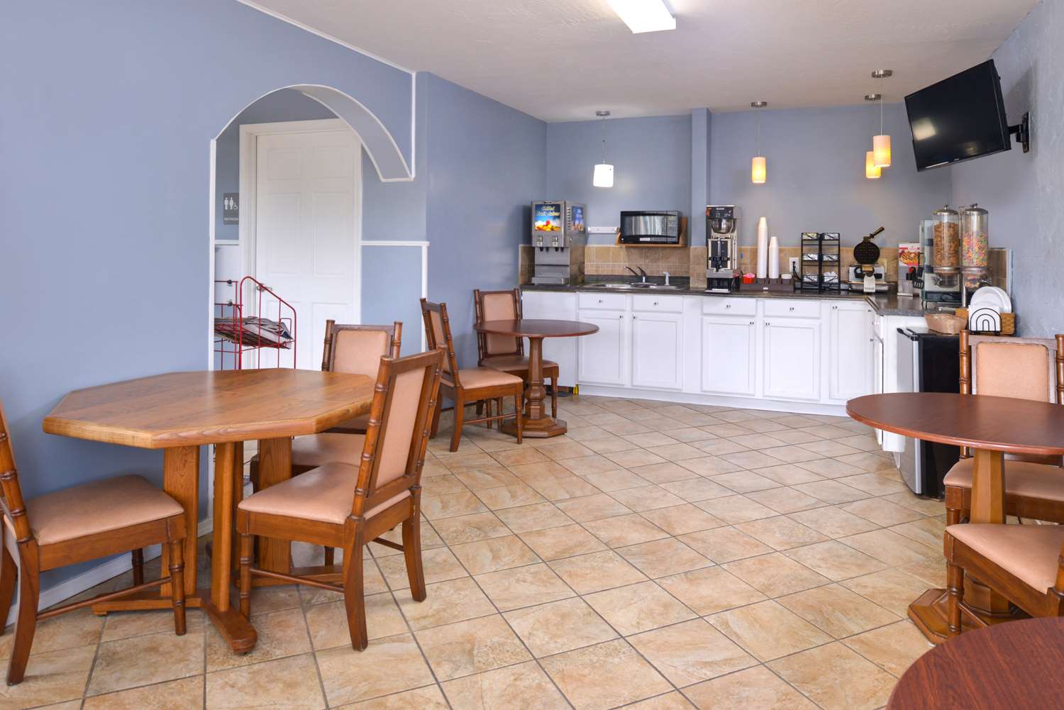 Americas Best Value Inn Suites Branson Near the Strip 25/32