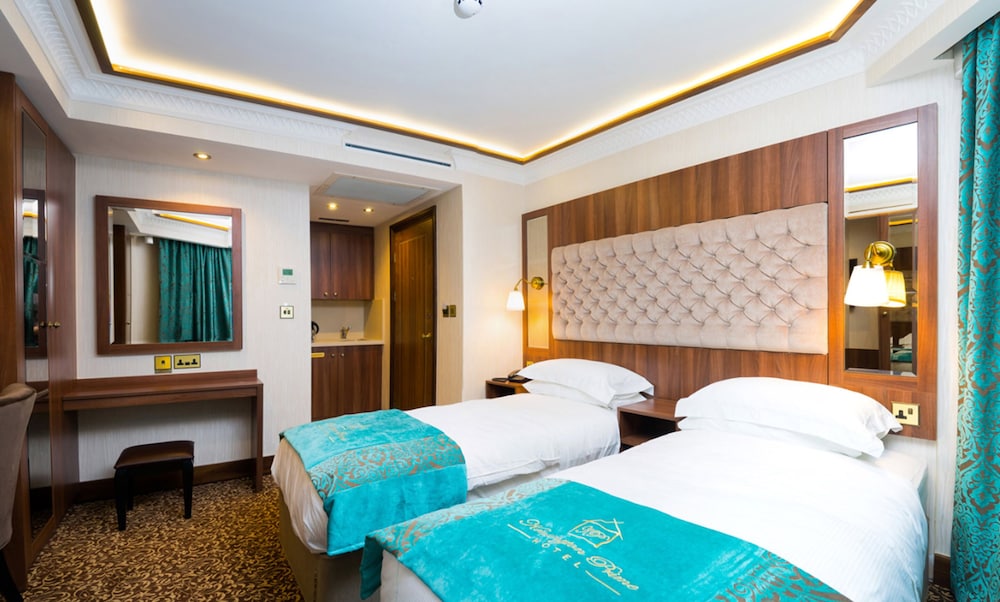 Luxury, Twin Beds, Kensington Prime 2/5