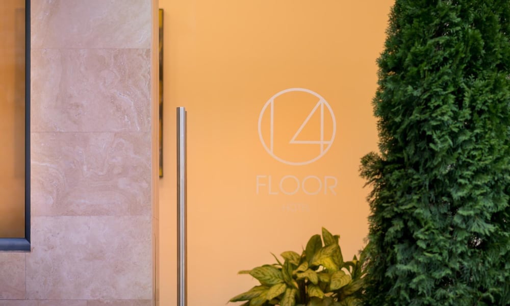 Hotel 14th Floor 34/41