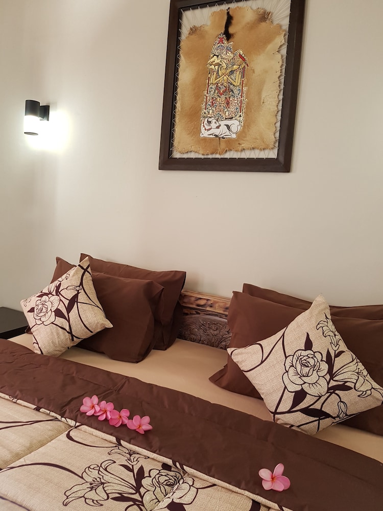 Gili Bagaz Cottages 38/46