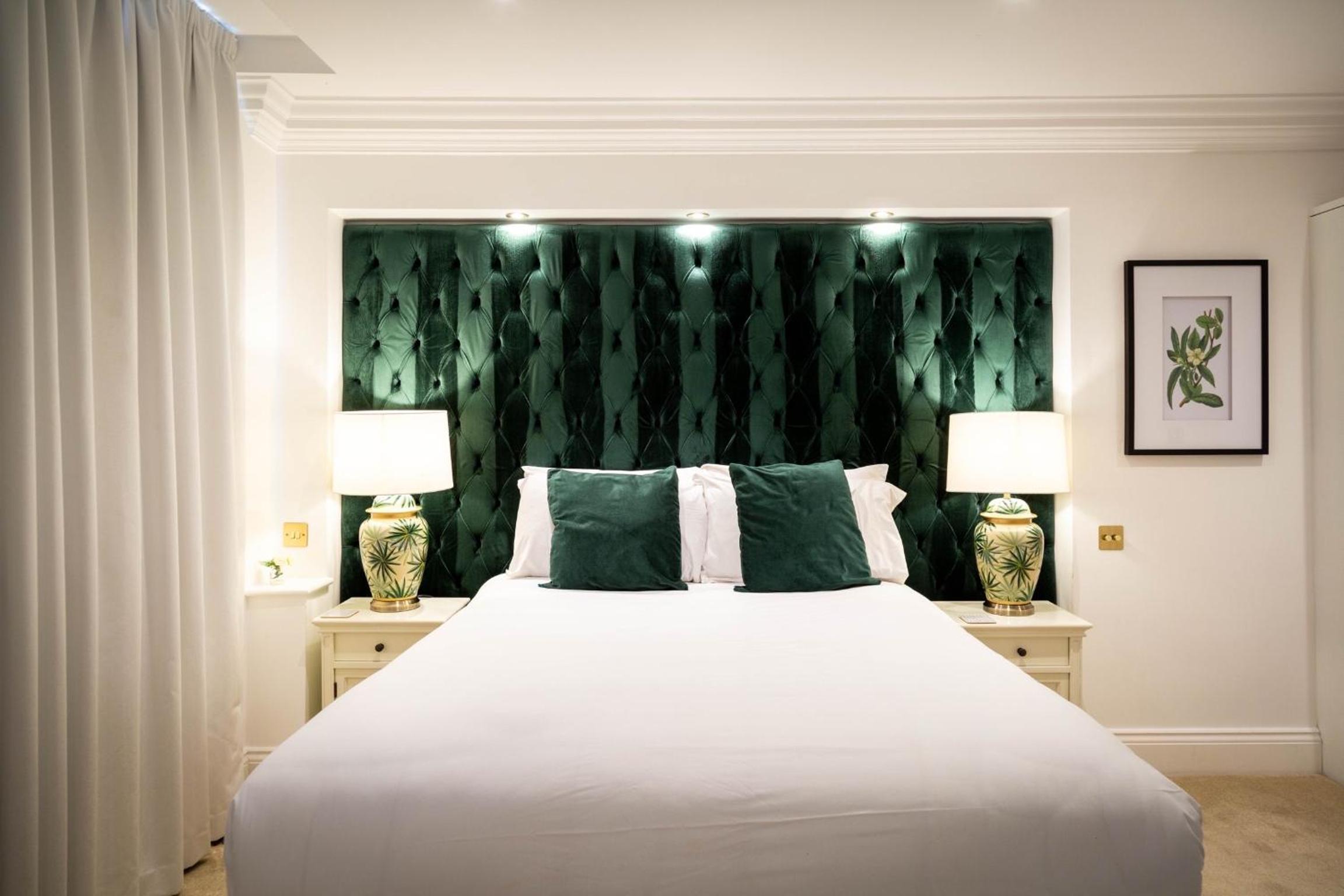 Emerald، The Hotel Chester 6/10