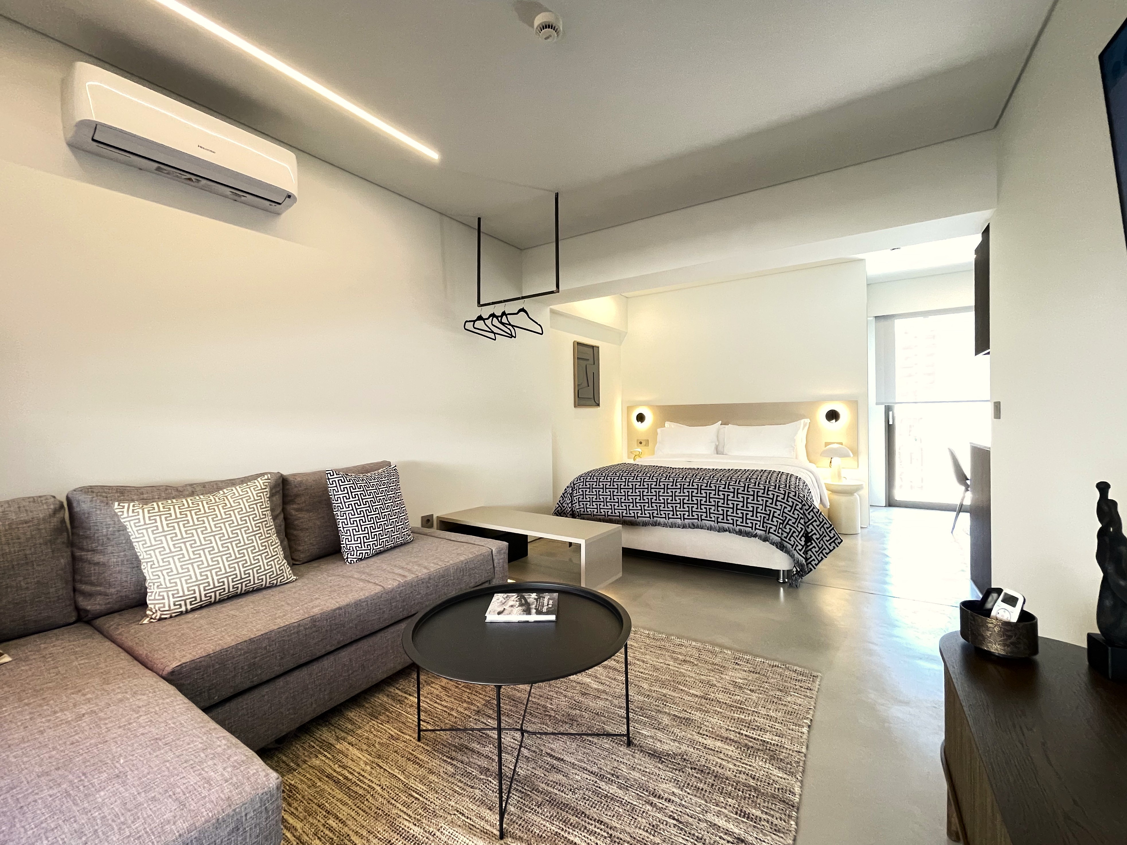 THE NIXON Luxury Suites and Apartments Athens 29/63