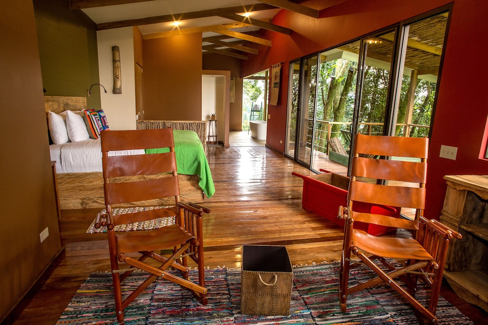 Chayote Lodge 38/50