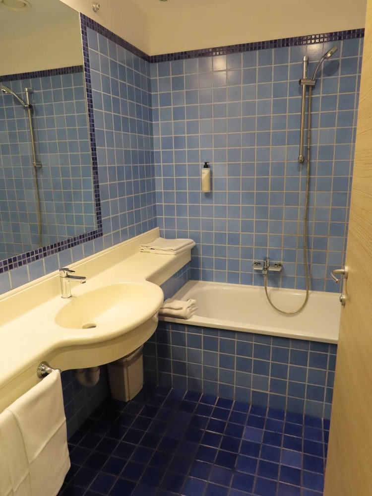 Hotel Express Aosta East 47/49