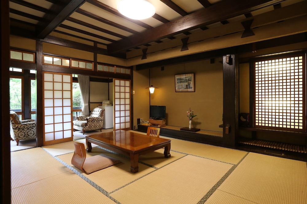 Momijiya Bekkan Kawanoiori 40/47