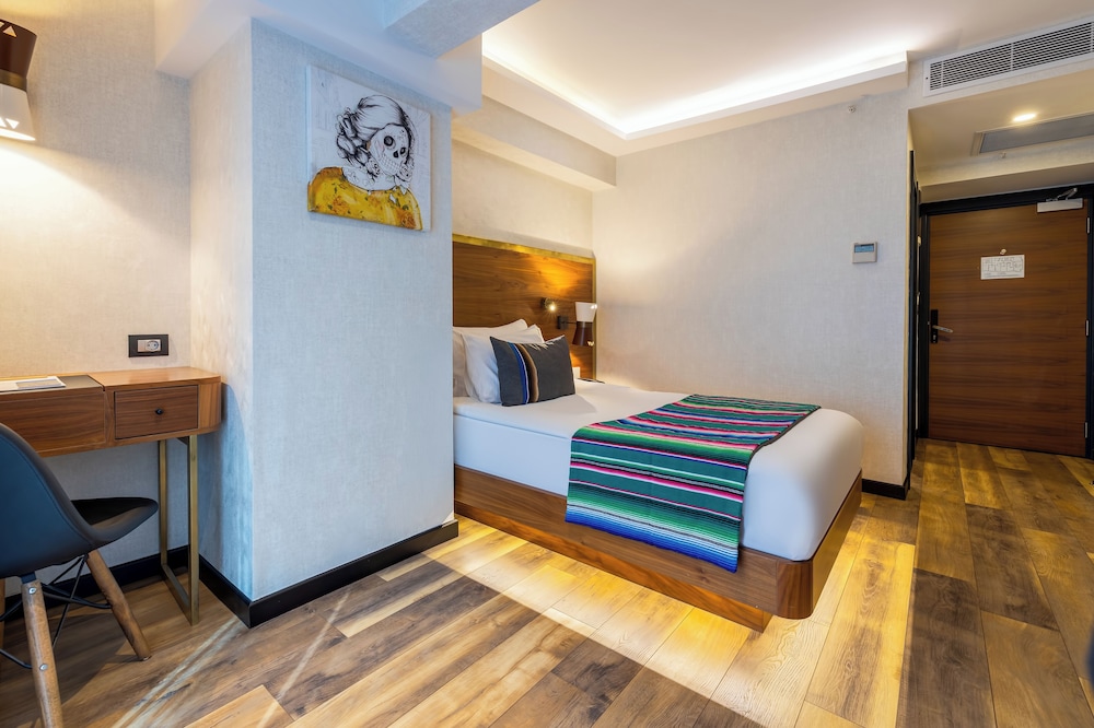 Hay Hotel Alsancak 11/50