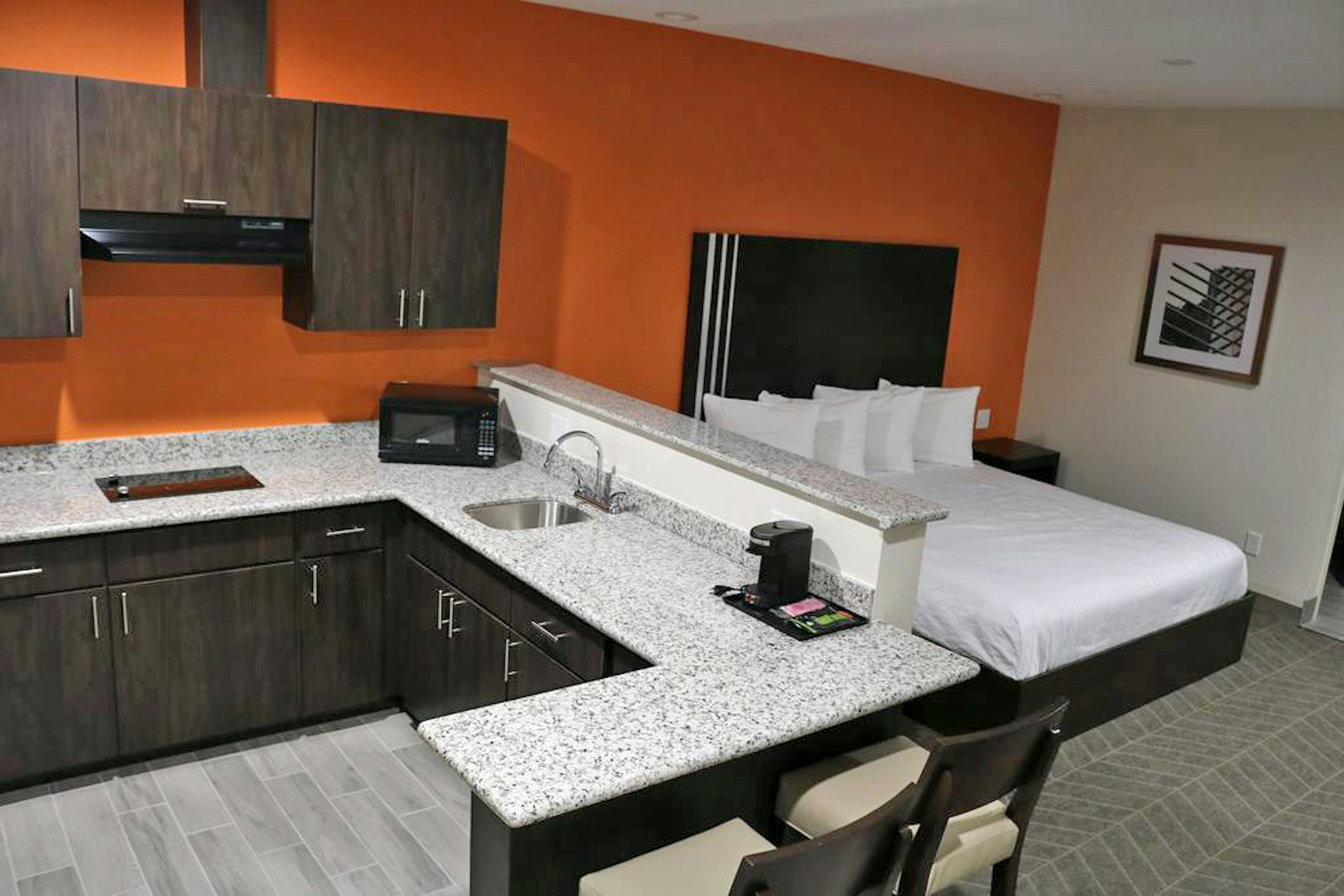 Scottish Inn and Suites IAH Airport 36/46