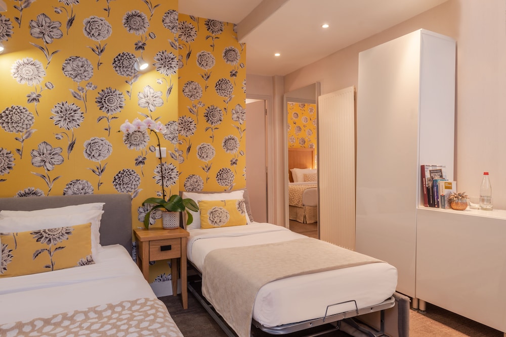 Hotel 29 Lepic 41/66