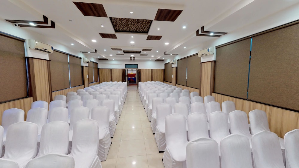 Pai Vista Kr Road Bangalore 36/43